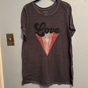 Super soft torrid t-shirt Love size 1